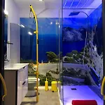 L Arret De Bus Insolite & Spa Berck