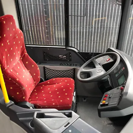بيت للعطل L Arret De Bus Insolite & Spa *