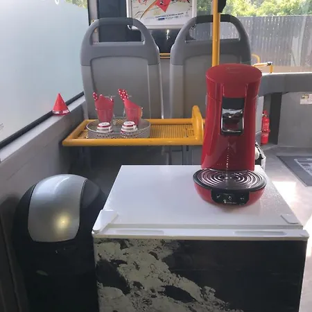 L Arret De Bus Insolite & Spa * Berck